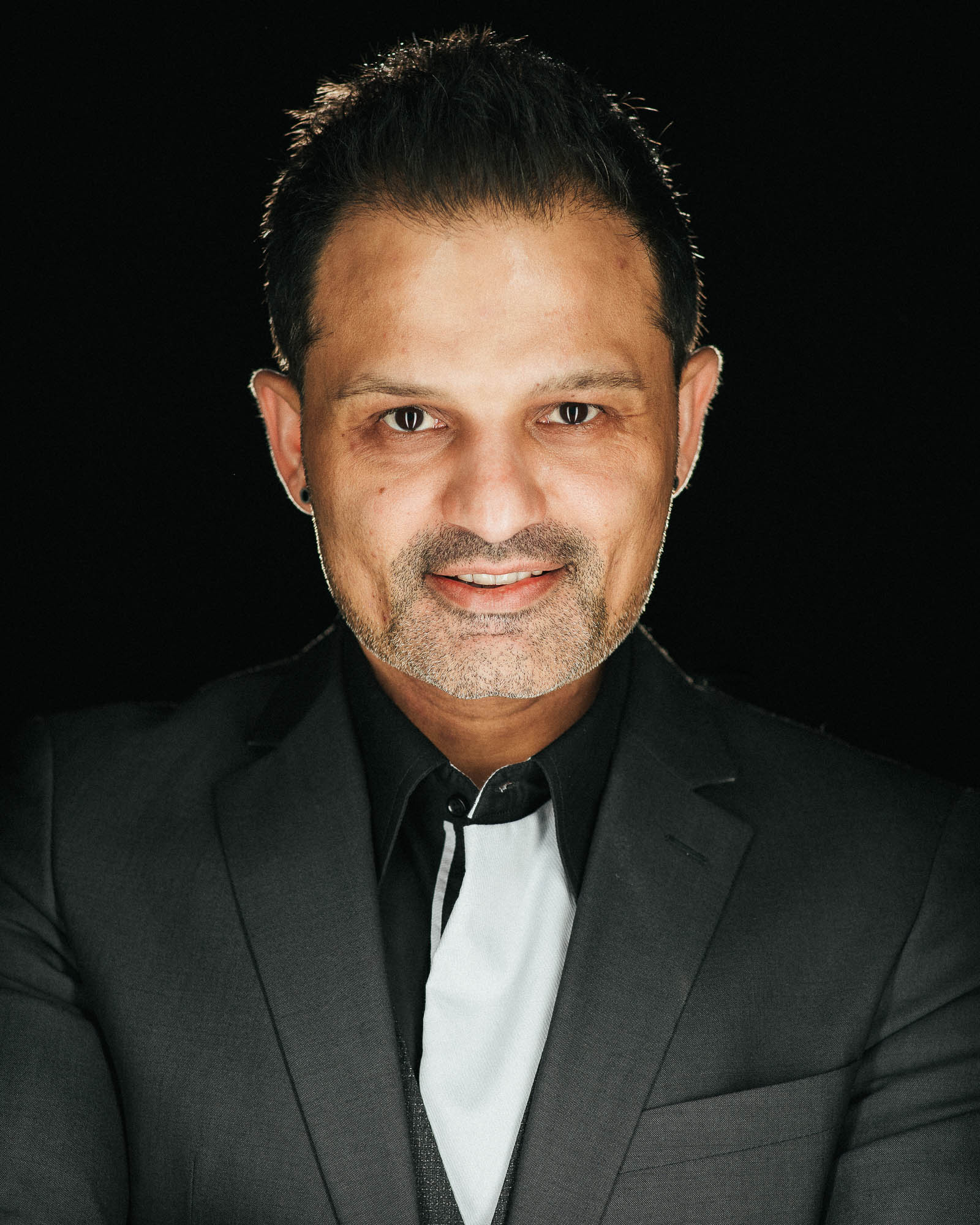 Export x3 Headshot  06447 Dez 01 2019 Headshots 2019  Miro Nicole Nadine